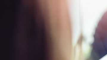 Un joven dejó un gran paquete en la casa de unos ancianos, sin imaginarse lo que contendría.