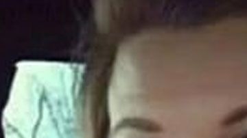 Una maestra escribe WTF en el test de un alumno.