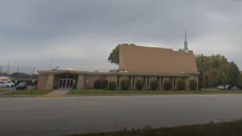 Iglesia del noroeste de Indiana destrozada y con mensajes satánicos dejado por los vándalos.