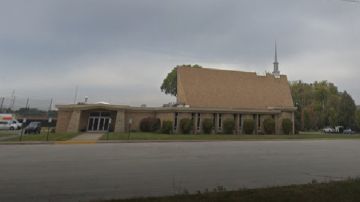 Iglesia del noroeste de Indiana destrozada y con mensajes satánicos dejado por los vándalos.
