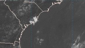 A medida que el sistema de bajas presiones avance hacia el norte o el noreste se produciría la formación de Andrea, según el NHC, con sede en Miami.