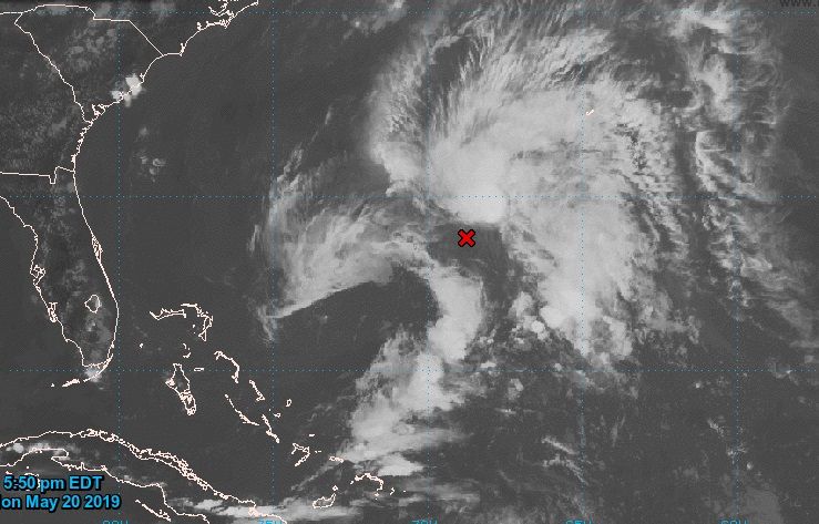 A medida que el sistema de bajas presiones avance hacia el norte o el noreste se produciría la formación de Andrea, según el NHC, con sede en Miami.