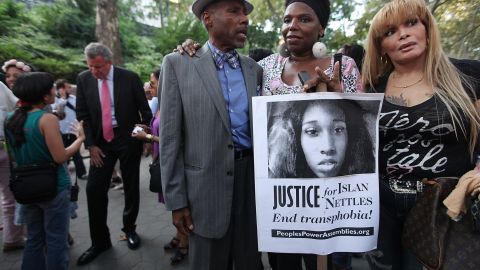 En el 2013, la afroamericana transgénero Islan Nettles, fue golpeada y dejada en coma en Harlem.