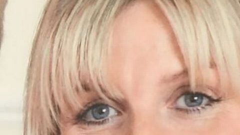 Gillian Howe murió por beber alcohol.