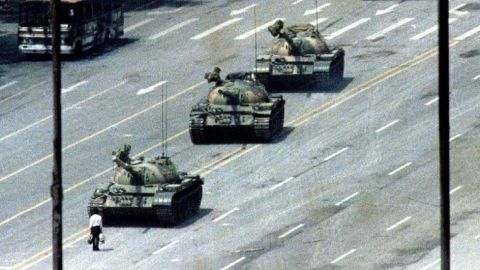 El "hombre del tanque", una imagen que le dio la vuelta al mundo.