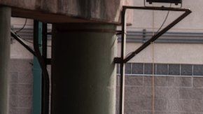 Los centros de detención de migrantes están desbordados.