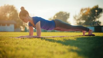 Elimina la barriga con un solo ejercicio: plank