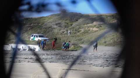 Jim Benvie enfrenta dos cargos federales