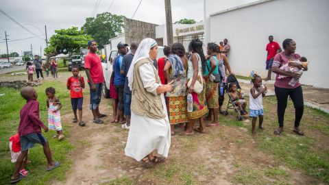 López Obrador apeló este sábado a no violar los derechos humanos de los migrantes.