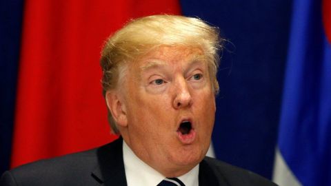 Trump exhibe un estilo peculiar de tratar con otros países .