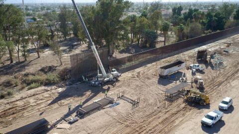 Reemplazo de la valla fronteriza en Calexico,