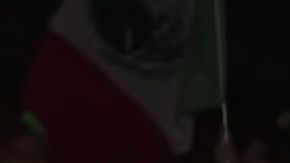 El "Chaco" Giménez fue sorprendido por un aficionado que lo besó