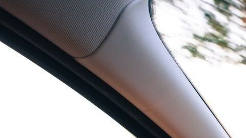 driving-2732934_1280