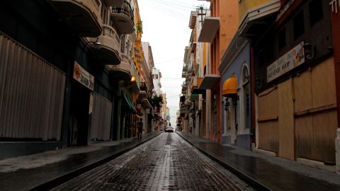 Los empresarios luchan por salir adelante en Puerto Rico.