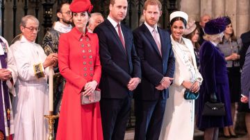 Los hijos de la princesa Diana junto a sus respectivas esposas.