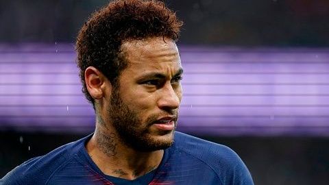 Paris Saint-Germain's Brazilian forward Neymar looks on during the French L1 football match between Paris Saint-Germain (PSG) and OGC Nice at the Parc des Princes stadium in Paris on May 4, 2019. (Photo by Lionel BONAVENTURE / AFP)        (Photo credit should read LIONEL BONAVENTURE/AFP/Getty Images)