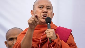 Dice que los musulmanes son "perros rabiosos" y los acusa de "robar y violar a las mujeres birmanas"