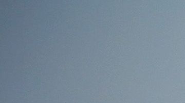 La Patrulla Fronteriza vigila por personas tratando de cruzar el peligroso río.