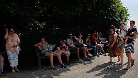 La temperatura en Nueva York en verano es 4 grados centígrados más alta.