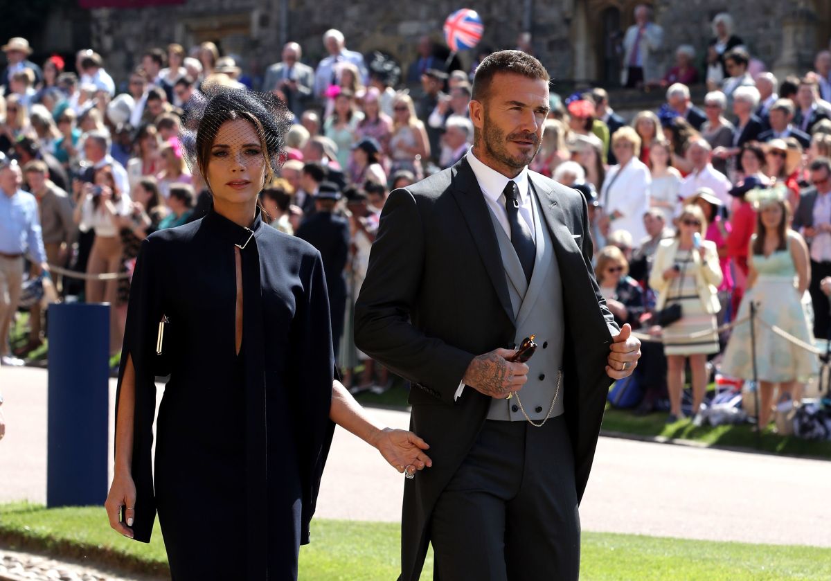 Victoria Beckham gives a photo to her fans of David Beckham sunning his butt
