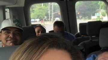 Cientos de activistas y manifestantes viajaron a Albany a presionar por la ley de permisos de manejo para todos