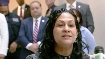 Leandra Feliz y Lisandro Guzmán al salir ayer del tribunal