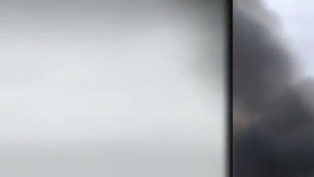 Humo espeso la tarde del domingo en Rosedale