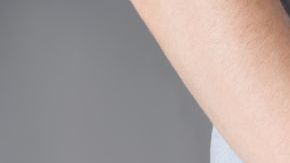 Por curiosidad, un chico de 13 años hizo algo impensable.