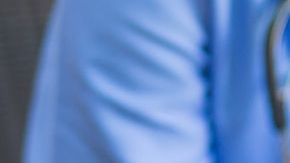 La mujer cuidaba a la madre de uno de sus patrones únicamente a cambio de comida.