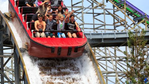 Six Flags.