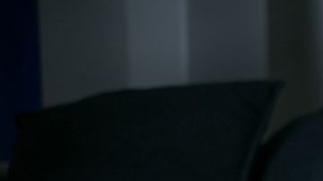 Dormir con la TV no es la mejor de las ideas.