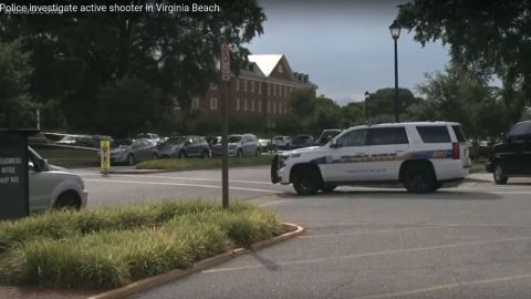 La policía capturó a un sospechoso del tiroteo en Virginia Beach.