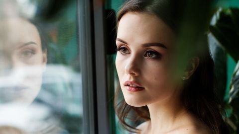 woman-3083390_1280