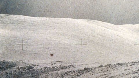 Algunos astronautas dicen que la Luna huele a "pólvora quemada".