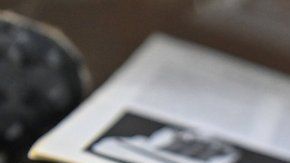 Se cree que el par de zapatillas Nike Waffle Racing Flat Moon Shoe que adquirió un empresario canadiense nunca fueron usadas.