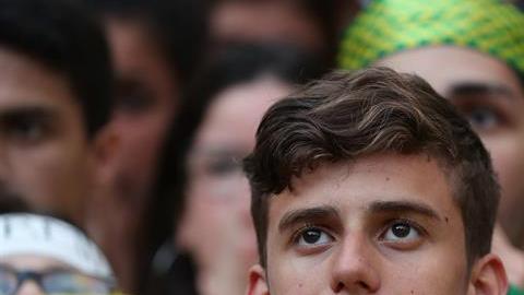 La afición de Brasil se lamenta tras la eliminación del Mundial de Rusia 2018