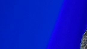 Estos millonarios coleccionan desde autos de lujo hasta piezas de naves espaciales.