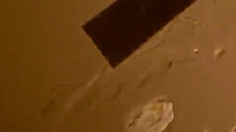 Un nieto de 3 años vive con ella