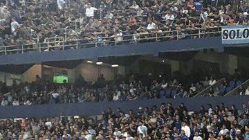 El capitán del Flamengo salió en camilla después de la espeluznante lesión.