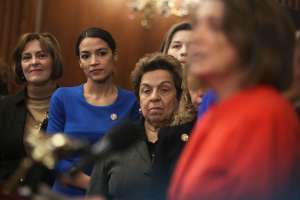 Alexandria Ocasio-Cortez insiste en cambio de liderazgo de los demócratas en el Congreso federal