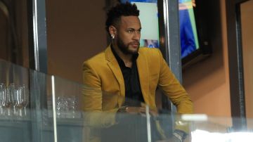 Las investigaciones por violación contra Neymar no terminan.