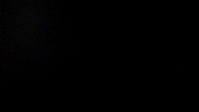 Serena Williams avanza a semifinales, pero tendrá que pagar multa.