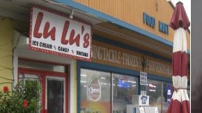 "Pensé que éramos amigos", así se refirió el dueño del local sobre la empleada.