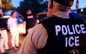 Renuncia Jonathan Fahey, director interino de ICE