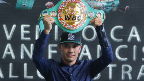 Es su primera defensa del título supermosca del Consejo Mundial de Boxeo (CMB)