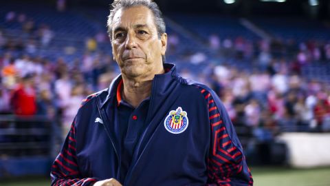 Tomás Boy no ha podido hacer jugar a Chivas, de nuevo otra derrota contra Benfica.