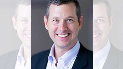 Jeffrey Parsons tenía uno de los mayores salario de CUNY.