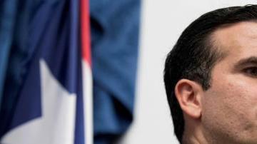 Las versiones sobre el paradero del gobernador de Puerto Rico son contradictorias.