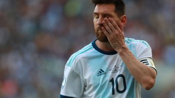 RIO DE JANEIRO, BRAZIL - JUNE 28: Messi ha pasado de decepción en decepción enfundado en la camiseta albiceleste… ¿cuándo terminará la maldición?