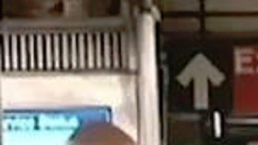 Cundiff supuestamente sacó un cuchillo y lo clavó en el estómago del hombre mayor.